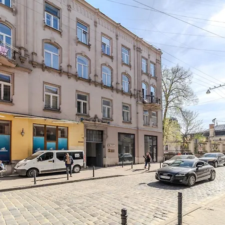 на коперника Lviv
